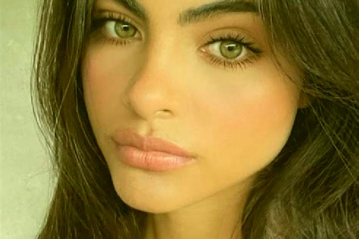 Aubrey, 27, a black dark-eyed indian companion based in Fern Bay. Offering Overnight, A-Level, Tantra. Available for incall and outcall, overnight bookings a...