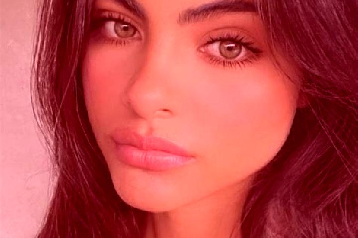 Aubrey, 27, a black hazel-eyed latina companion based in Yazhou. Offering BDSM, Dinner Date, A-Level, Domination. Available for incall and outcall, day and e...