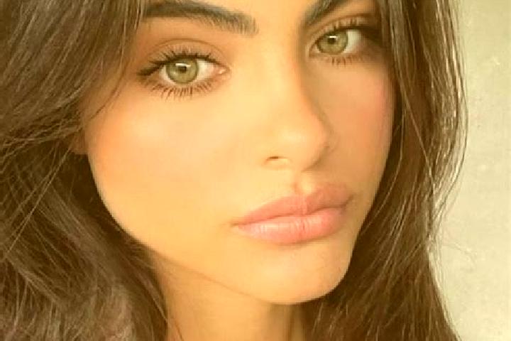 Aubrey, 27, a brunette green-eyed latina companion based in Nevytske. Offering Erotic Massage, CIM, Duos. Available for incall and outcall, day and evening d...