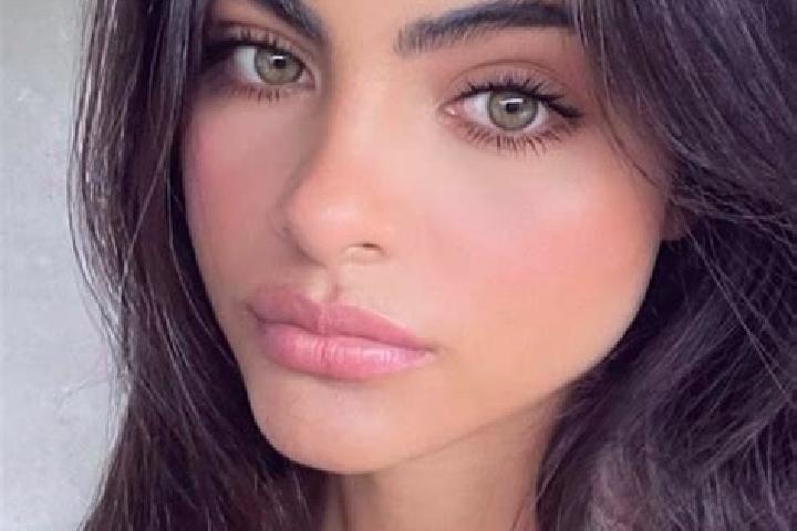 Aubrey, 27, a chestnut grey-eyed indian companion based in Wuzhen. Offering Prostate Massage, Deep French Kissing, CIM, Domination, BDSM. Available for incal...