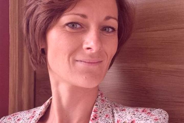 Aubrey, 27 — Escort in Hon-Hergies, France