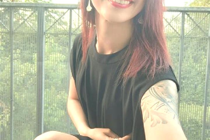 Aubrey, 27 — Escort in Mours, France