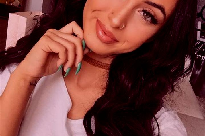 Aubrey, 28, a brunette dark-eyed asian companion based in Natalio. Offering GFE, Travel Companion, Couples, Deep French Kissing, Striptease. Available for in...