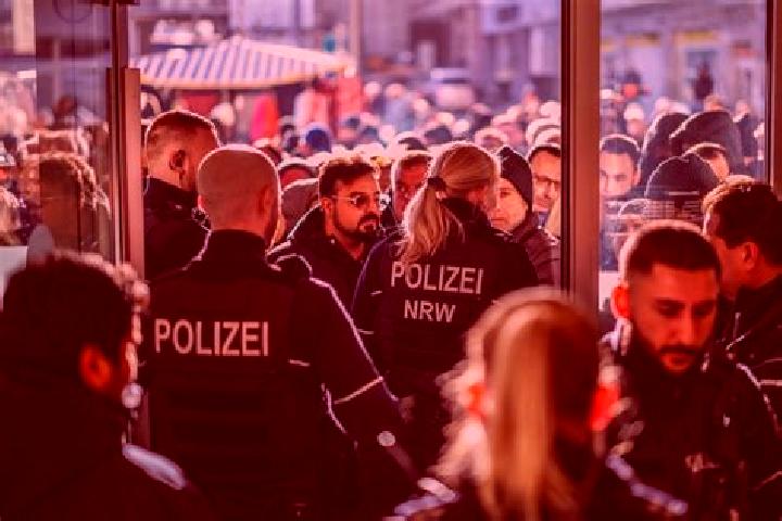Aubrey, 28 — Escort in Heist, Germany