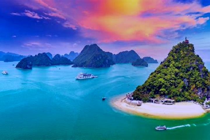 Aubrey, 28 — Escort in Xa Long Hai, Vietnam