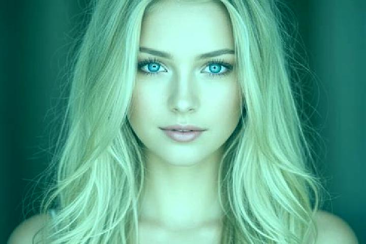 Aubrey, 29, a blonde amber-eyed mixed companion based in Acapetahua. Offering 69, Duos, Massage. Available for incall and outcall, overnight bookings available.