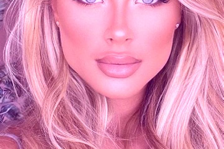 Aubrey, 29, a blonde hazel-eyed latina companion based in Numan. Offering OWO, Travel Companion. Available for incall and outcall, overnight bookings available.