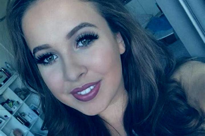 Aubrey, 29, a chestnut amber-eyed caucasian companion based in Khosrowabad. Offering Duos, Deep French Kissing, Domination, Erotic Massage. Available for inc...