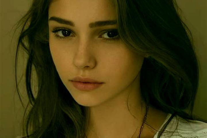 Aubrey, 29, a chestnut grey-eyed slavic companion based in Labarde. Offering CIM, Dinner Date, Tantra, Party Girl. Available for incall and outcall, day and ...