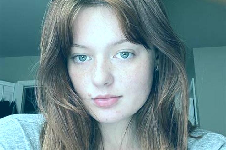 Aubrey, 29, a red green-eyed caribbean companion based in Sunset Village. Offering A-Level, Roleplay, Erotic Massage, Fetish, CIM. Available for incall and o...