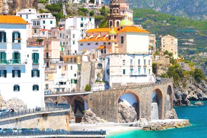 Aubrey, 29 — Escort in Calcinelli, Italy