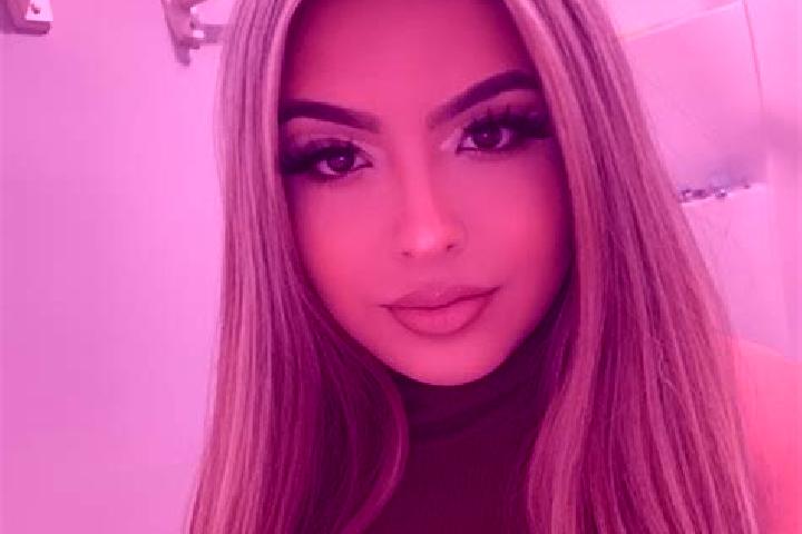 Aubrey, 30, a blonde brown-eyed latina companion based in Frankendorf. Offering Couples, Prostate Massage, GFE, Domination, Fetish. Available for incall and ...