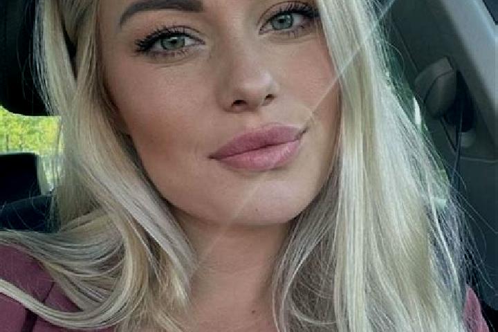 Aubrey, 30, a blonde hazel-eyed caribbean companion based in Petrovsk. Offering BDSM, Erotic Massage, Party Girl. Available for incall and outcall, day and e...