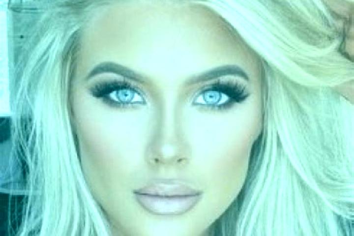 Aubrey, 30, a platinum blonde grey-eyed ebony companion based in Spaarndam. Offering OWO, Erotic Massage, GFE, BDSM. Available for incall and outcall, day an...