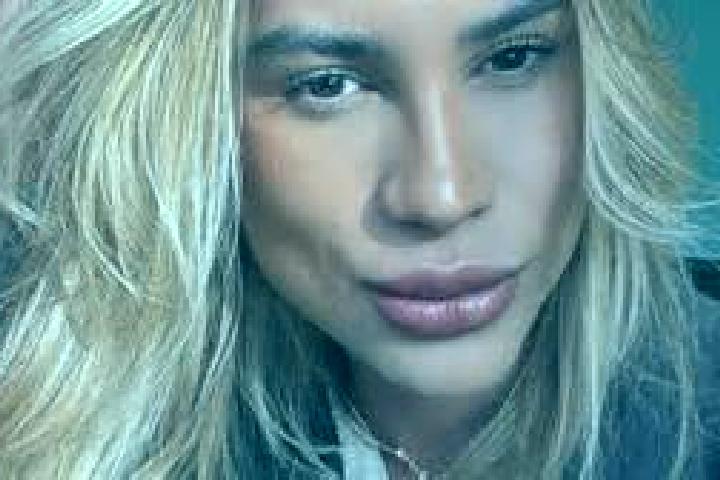 Aubrey, 30 — Escort in Floriano, Brazil