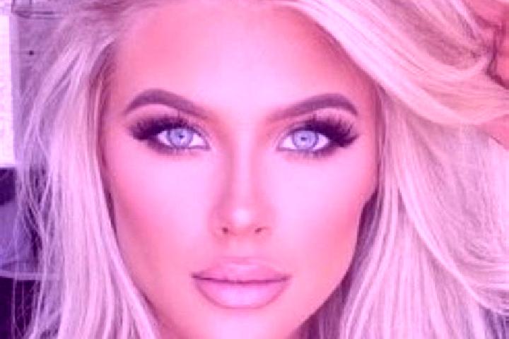 Aubrey, 31, a platinum blonde dark-eyed asian companion based in Houtaud. Offering Striptease, Massage, Travel Companion. Available for incall and outcall, o...