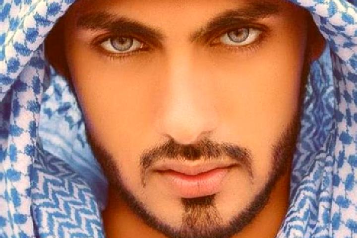 Aubrey, 31, a red dark-eyed middle eastern companion based in Champigne. Offering Dinner Date, Erotic Massage, Girlfriend Experience, OWO, Overnight. Availab...