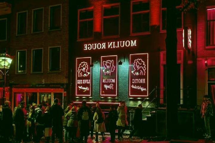 Aubrey, 31 — Escort in Moulin-Neuf, France