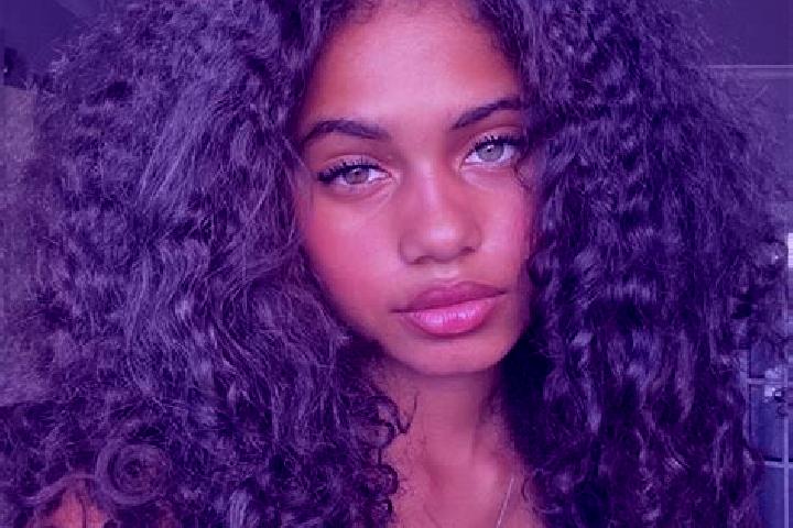 Aubrey, 32, a auburn blue-eyed ebony companion based in Livinhac-le-Haut. Offering Deep French Kissing, Prostate Massage, Roleplay, GFE. Available for incall...