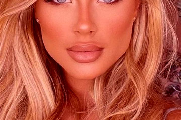 Aubrey, 32, a blonde blue-eyed latina companion based in Iskilip. Offering Domination, OWO, GFE. Available for incall and outcall, day and evening dates.