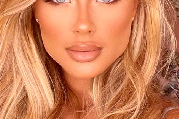 Aubrey, 32, a blonde blue-eyed latina companion based in Wenyan. Offering Fetish, Striptease, Couples. Available for incall and outcall, day and evening dates.