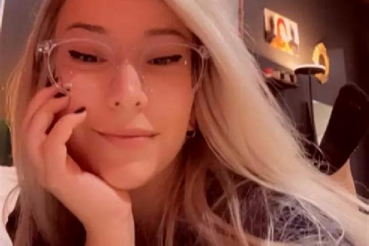 Aubrey, 32, a blonde dark-eyed mediterranean companion based in Ort im Innkreis. Offering Overnight, BDSM, CIM, A-Level. Available for incall and outcall, ov...