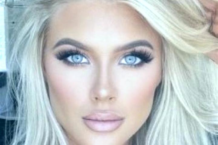 Aubrey, 32, a platinum blonde amber-eyed ebony companion based in Huajumbaro. Offering Tantra, Overnight, Domination, CIM, OWO. Available for incall and outc...