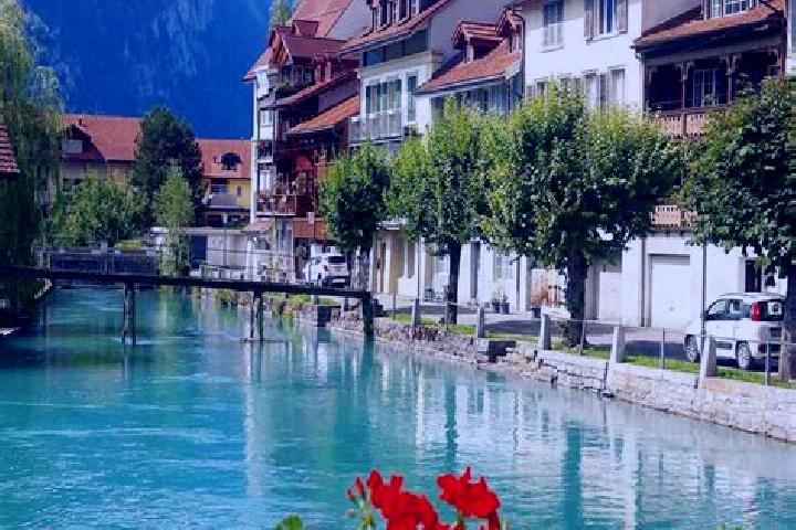 Aubrey, 32 — Escort in Laufelfingen, Switzerland