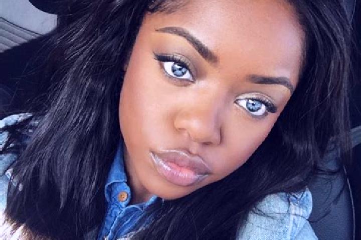 Aubrey, 33, a auburn blue-eyed ebony companion based in Woonona. Offering Duos, Domination. Available for incall and outcall, overnight bookings available.