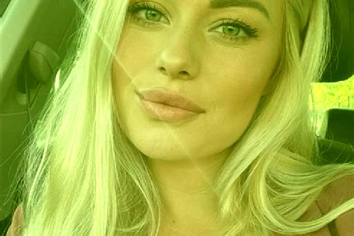 Aubrey, 33, a blonde hazel-eyed caribbean companion based in Henstridge. Offering Striptease, BDSM, Fetish. Available for incall and outcall, overnight booki...