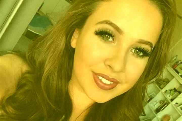 Aubrey, 33, a red grey-eyed european companion based in Zarki-Letnisko. Offering Striptease, Dinner Date, Party Girl. Available for incall and outcall, day a...