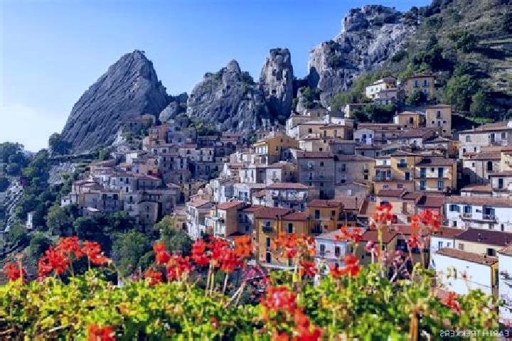 Aubrey, 33 — Escort in Castelmezzano, Italy