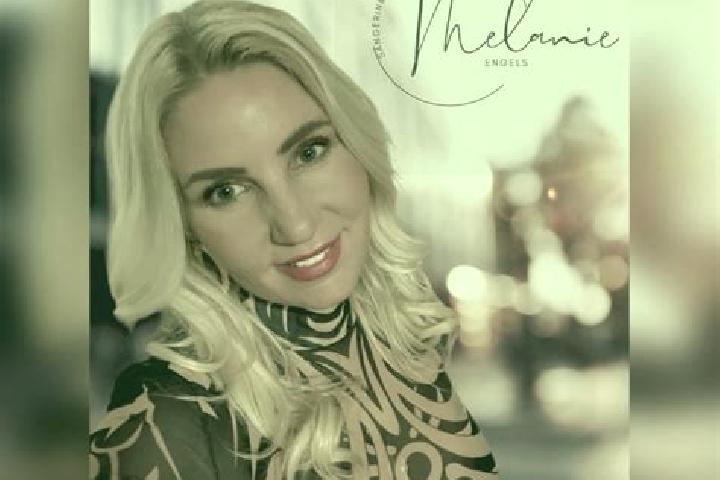 Aubrey, 33 — Escort in Waltrop, Germany