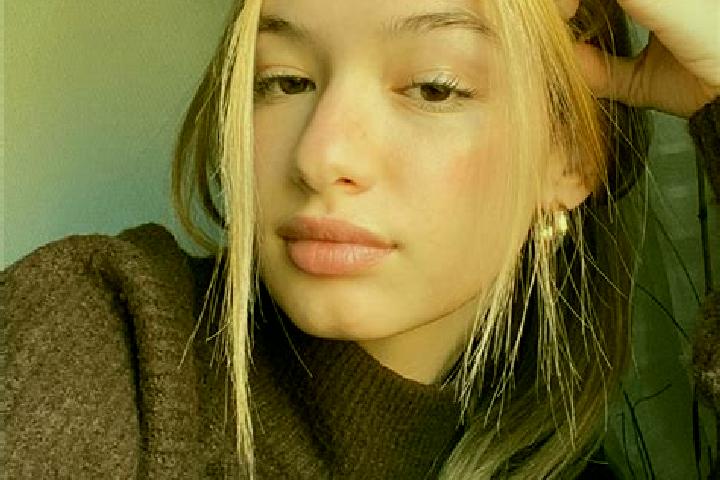 Aubrey, 34, a blonde brown-eyed asian companion based in Merekrou. Offering Striptease, Massage, OWO, Couples. Available for incall and outcall, overnight bo...