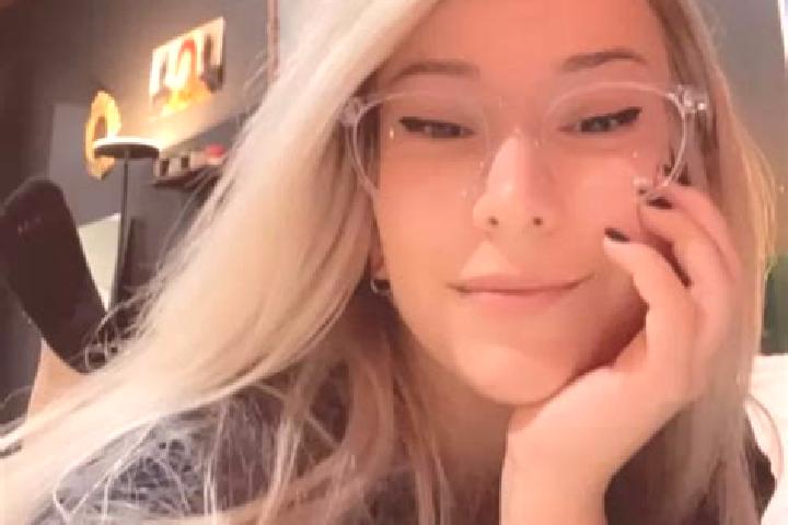 Aubrey, 34, a blonde grey-eyed indian companion based in San Francisco del Oro. Offering Travel Companion, A-Level, Tantra, Overnight. Available for incall a...