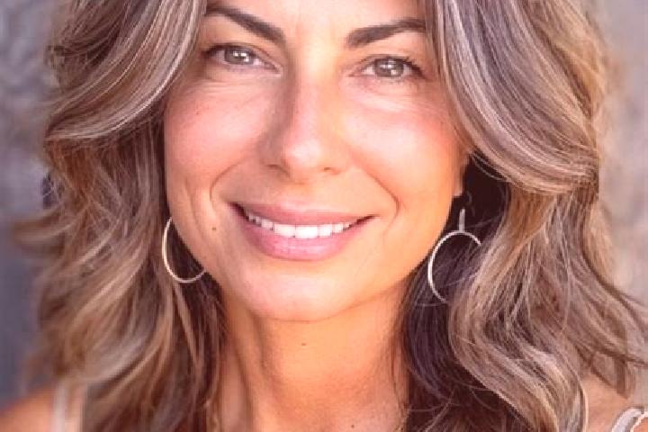 Aubrey, 34, a brunette grey-eyed mixed companion based in Cuautieco. Offering Tantra, BDSM, Erotic Massage. Available for incall and outcall, overnight booki...