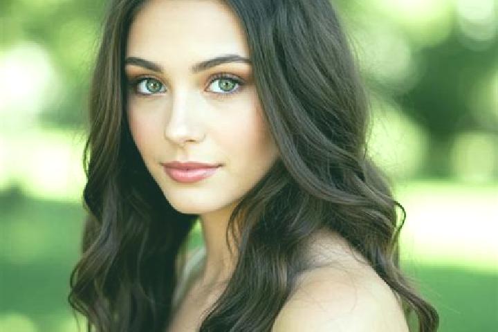 Aubrey, 34, a brunette hazel-eyed caribbean companion based in Falze-Signoressa. Offering Overnight, Party Girl. Available for incall and outcall, day and ev...