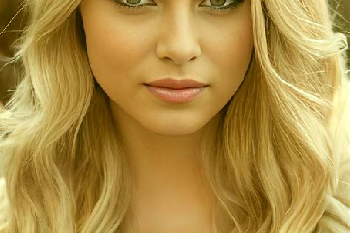 Aubrey, 35, a blonde amber-eyed european companion based in Kabrai. Offering Party Girl, Overnight, Deep French Kissing, A-Level. Available for incall and ou...
