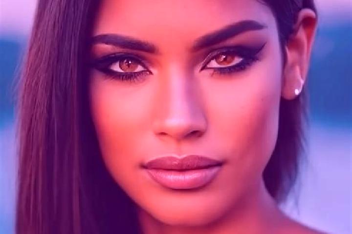 Aubrey, 35, a brunette dark-eyed latina companion based in Fangcheng. Offering Domination, Overnight, CIM, OWO. Available for incall and outcall, overnight b...