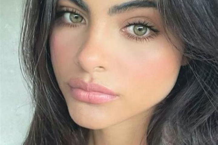 Aubrey, 35, a chestnut hazel-eyed indian companion based in Neuille-Pont-Pierre. Offering Duos, Dinner Date, CIM, 69. Available for incall and outcall, overn...