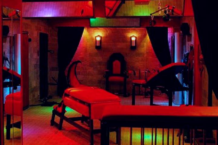 Aubrey, 35, a red brown-eyed caribbean companion based in Parjol. Offering A-Level, BDSM, Couples. Available for incall and outcall, overnight bookings avail...