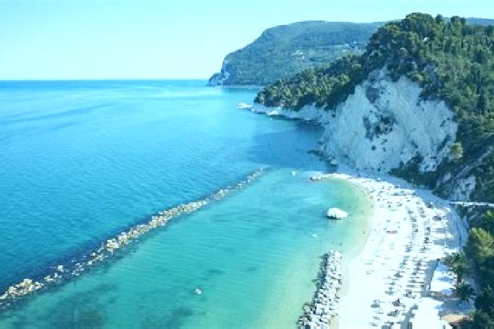 Aubrey, 35 — Escort in Monte Porzio, Italy