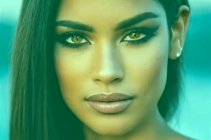 Aubrey, 36, a black amber-eyed latina companion based in Wirwignes. Offering Domination, Tantra, CIM, Roleplay. Available for incall and outcall, day and eve...