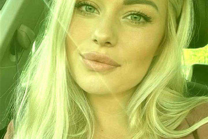 Aubrey, 36, a blonde hazel-eyed caribbean companion based in Pauh. Offering Deep French Kissing, Overnight, Massage, Dinner Date. Available for incall and ou...