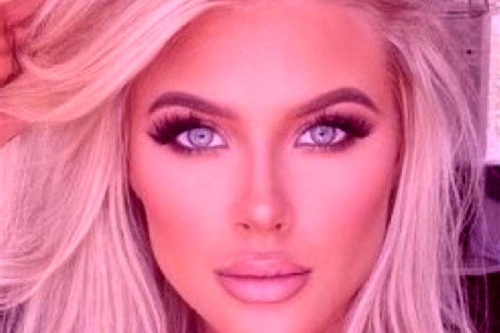 Aubrey, 36, a platinum blonde brown-eyed indian companion based in O Grove. Offering Couples, Dinner Date, GFE, Duos. Available for incall and outcall, overn...
