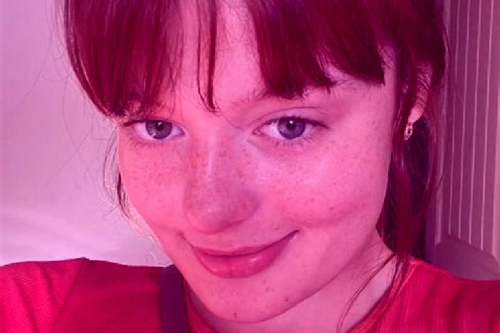Aubrey, 36, a red brown-eyed ebony companion based in Sahapur. Offering Overnight, Duos, Roleplay. Available for incall and outcall, day and evening dates.
