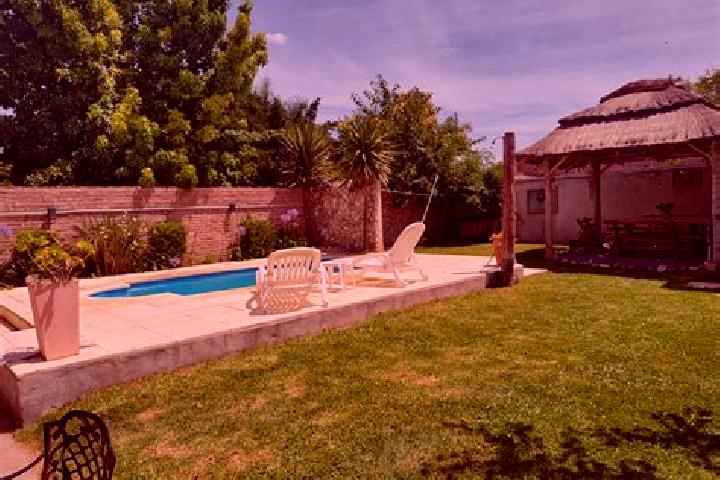 Aubrey, 37, a chestnut green-eyed slavic companion based in San Antonio de Areco. Offering Erotic Massage, CIM, Prostate Massage. Available for incall and ou...