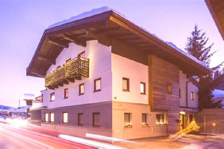 Aubrey, 37 — Escort in Hopfgarten im Brixental, Austria