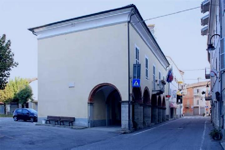 Aubrey, 37 — Escort in Niella Tanaro, Italy