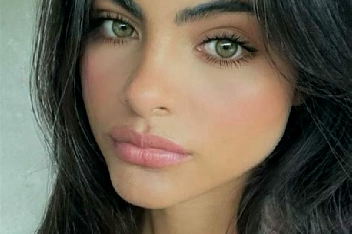 Aubrey, 38, a black hazel-eyed indian companion based in Munchweiler an der Alsenz. Offering Couples, OWO, Party Girl, Duos. Available for incall and outcall...